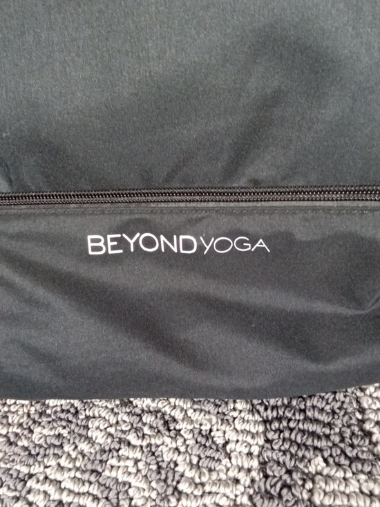 Beyond Yoga Black Drawstring Backpack with Front Zip Pocket Yoga Gym Sporty main image 8